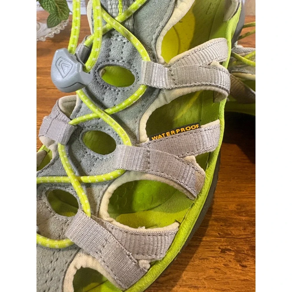 Keen Whisper Waterproof Sandals Womens 8 Grey Lime Green Sporty Hiking